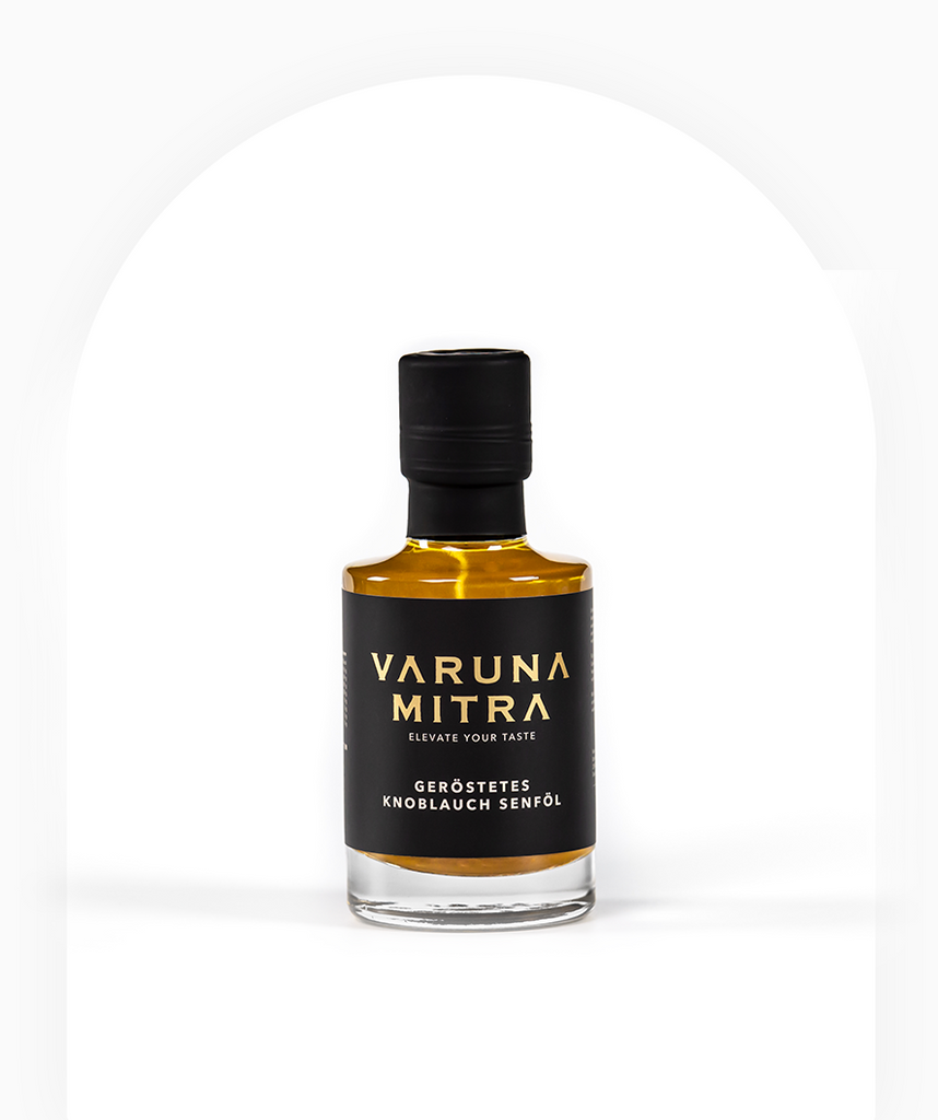 Varuna Mitra Knoblauch Senföl Würzöl in der Flasche