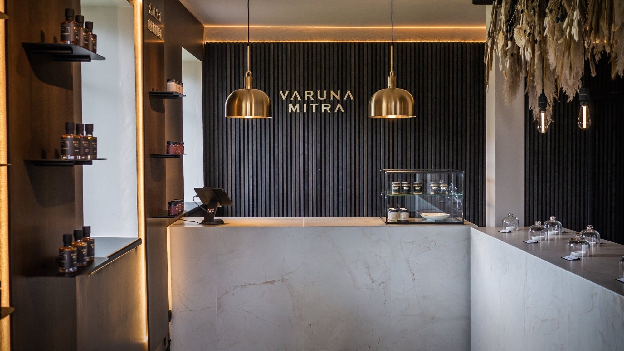Varuna Mitra Showroom – Die spannende Reise zur Eröffnung