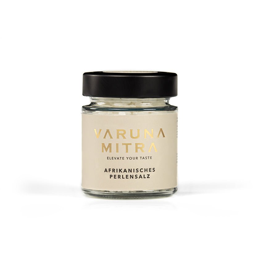 Varuna Mitra Afrikanisches Perlensalz Glas Produktfoto auf weiß